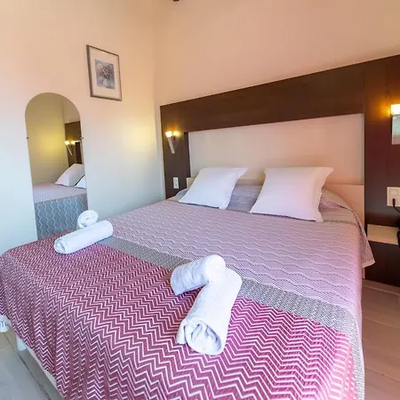 Hotel Brit Confort Helios 3*
