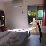 Brit Confort Helios ホテル アグド