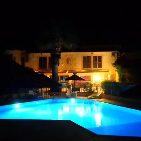 Brit Confort Helios 3* 아그